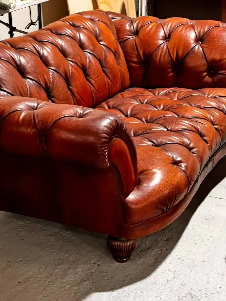 تولید مبل چستر چوب راش ، چرم طبیعی با اصالت بریتانیایی